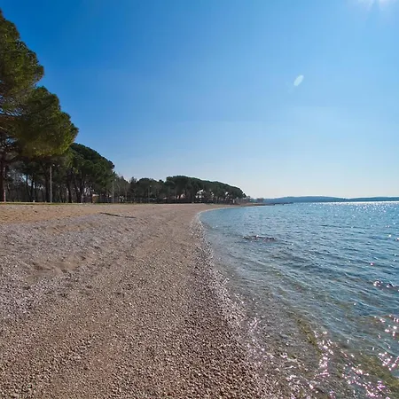 Villa Casa Arbor Blanco With A View And Heated Infinity Pool Fažana